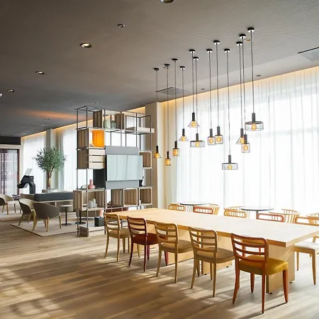 Intercityhotel 4* 布雷达