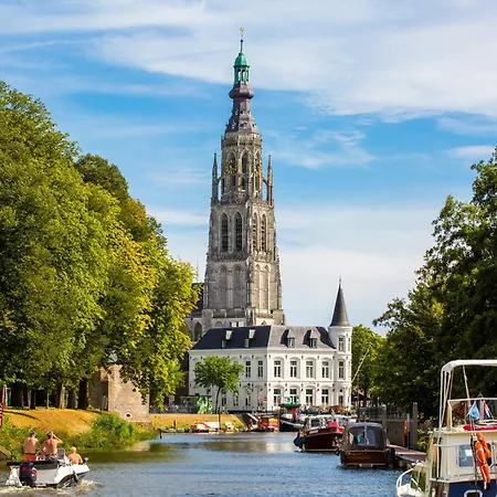 Intercityhotel Otel Breda