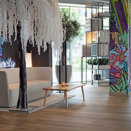 Intercityhotel מלון