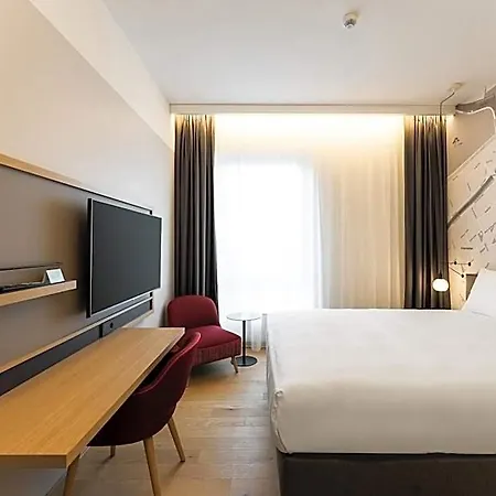 Hotel Intercityhotel 4*