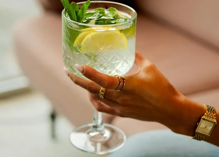 מלון Intercityhotel 4*