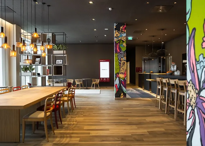 מלון Intercityhotel ברדה